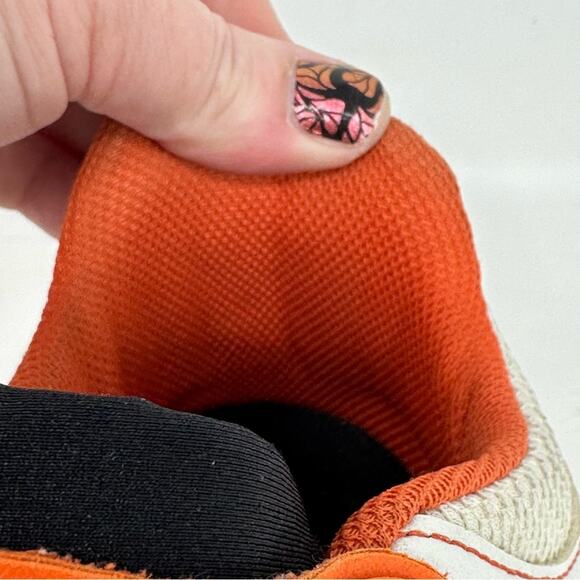 Men’s Peloton Biking Cycle Shoes - WHITE & ORANGE - Picture 15 of 16